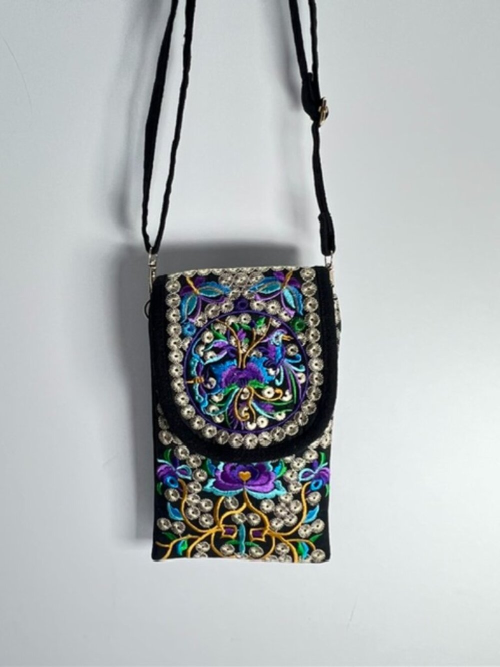 Womens Embroidered Fabric Cellphone Crossbody bag Floral motif, EUC